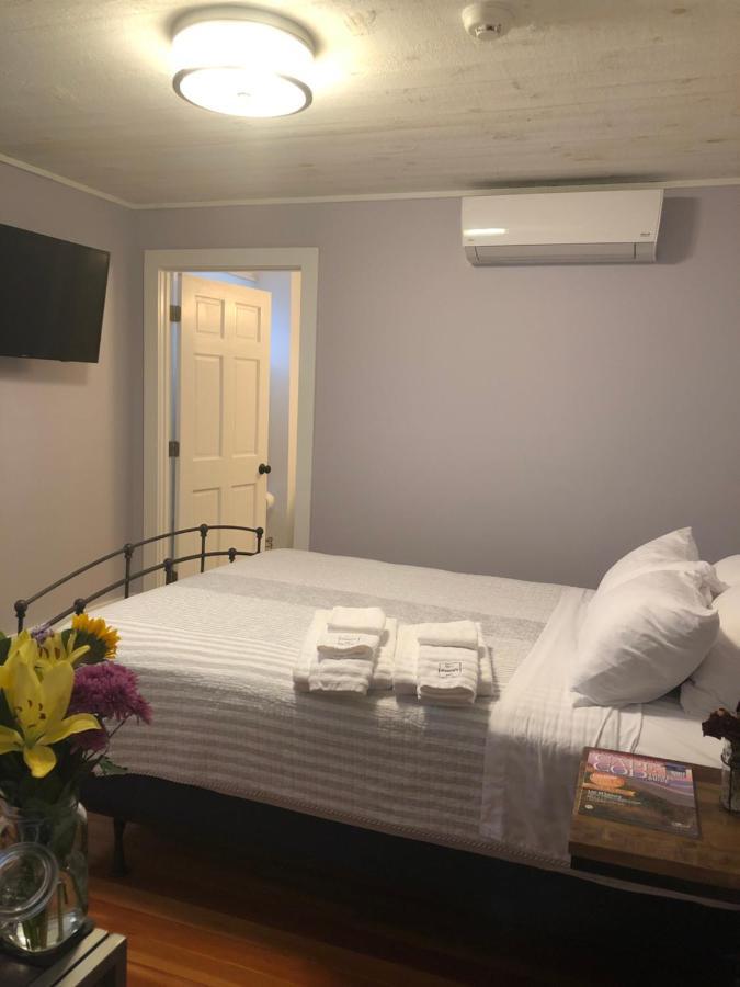 Sea Street Inn Hyannis Port Ngoại thất bức ảnh