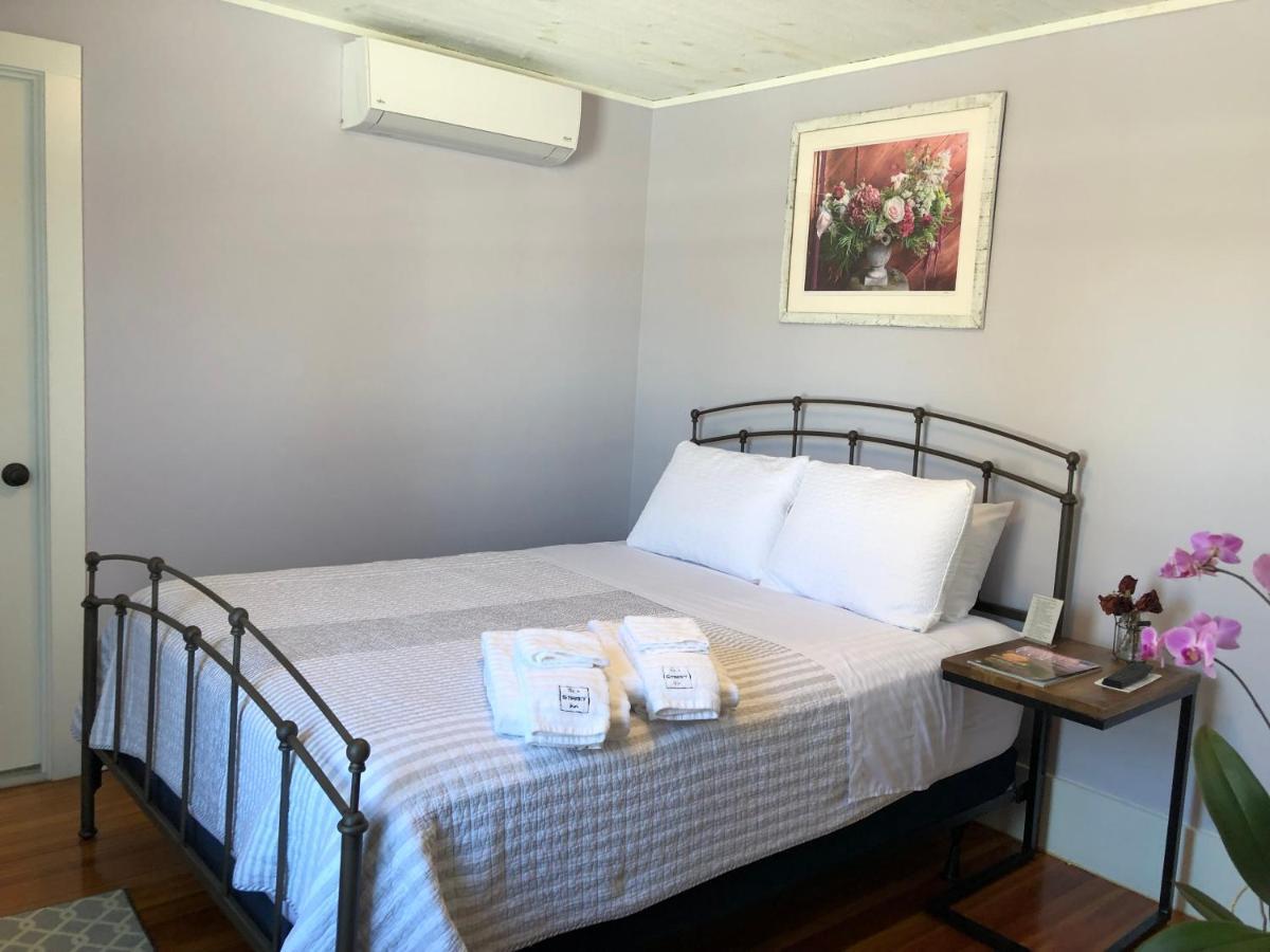 Sea Street Inn Hyannis Port Ngoại thất bức ảnh