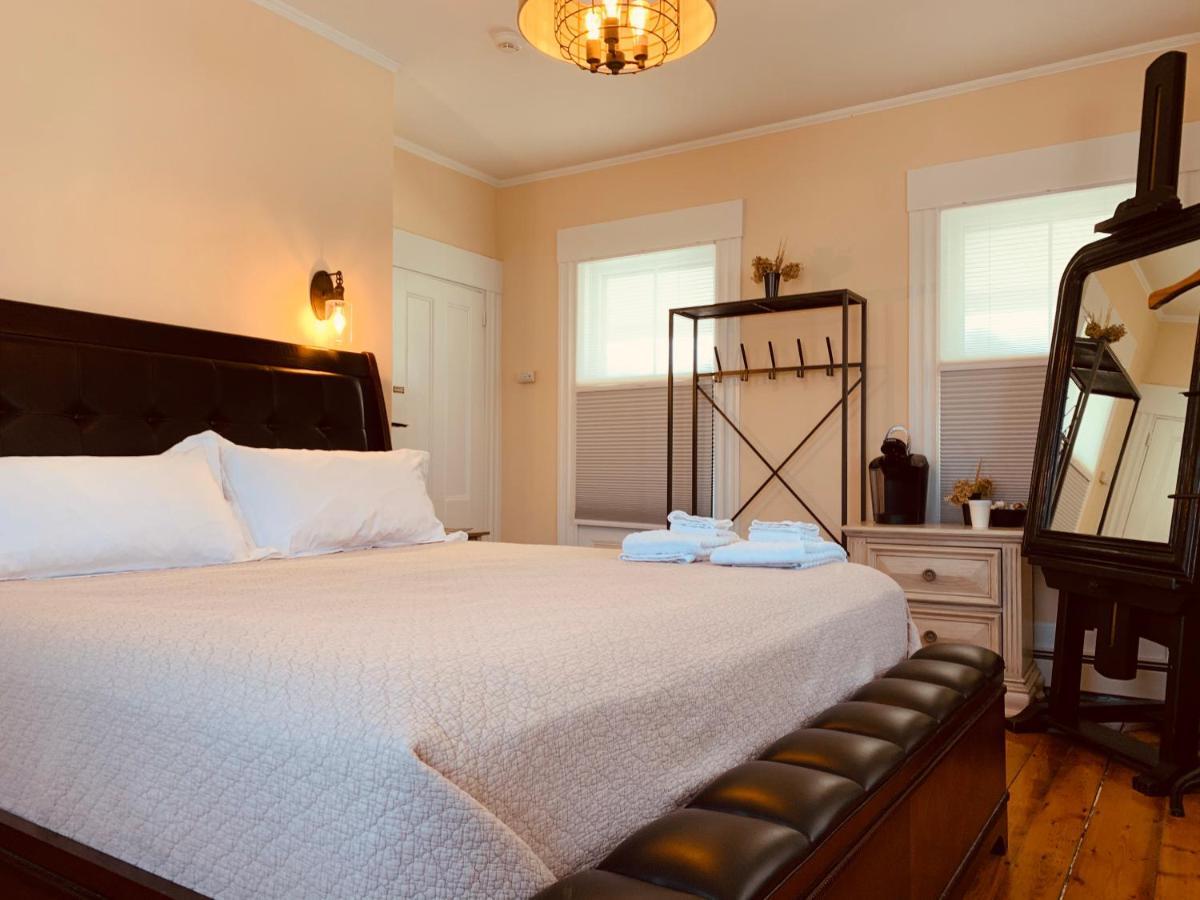 Sea Street Inn Hyannis Port Ngoại thất bức ảnh